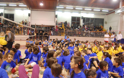 PIENO SUCCESSO AL PALAMANZINI PER LA MINIVOLLEY CUP